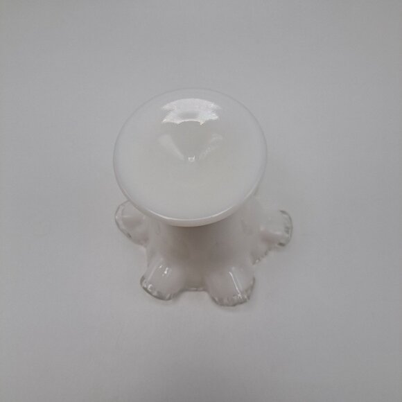 Fenton White Silvercrest Glass Vase Ruffled Edge Elegant Collectible Glassware - Picture 8 of 8